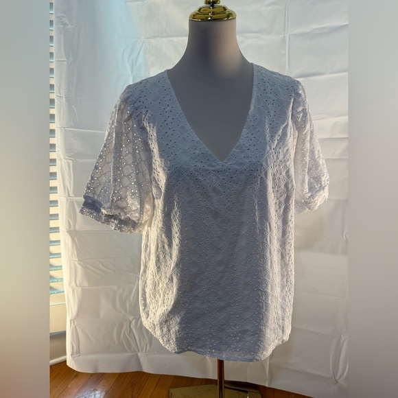 NWT Draper James White Eyelet Lace Women's Top - Picture 1 of 6